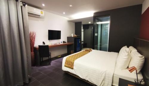 Standard King Room