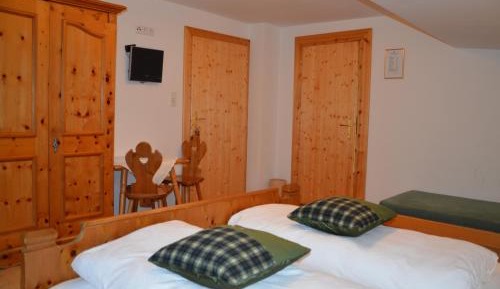 Double Room with Mountain View