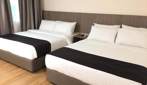 Deluxe Family Room