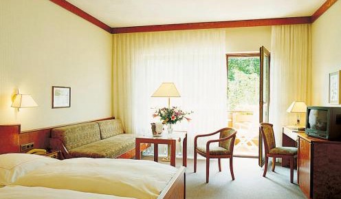 Twin Room with Bath