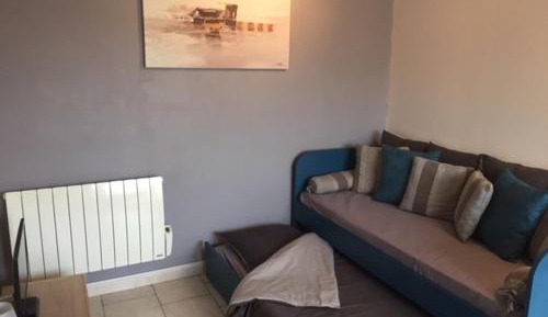 Studio with Sofa Bed