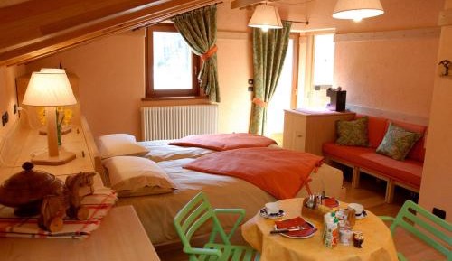 Large Twin Room
