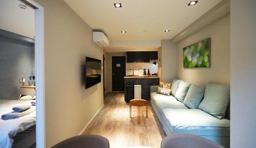 One-Bedroom Apartment