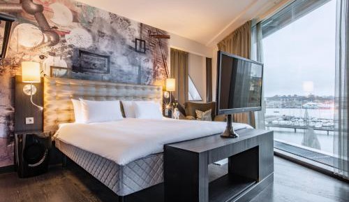 Suite with River View