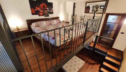Deluxe Room (2 Adults + 1 Child)