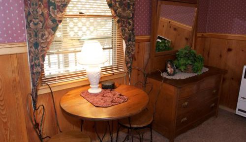 King Studio with Jacuzzi Bathtub