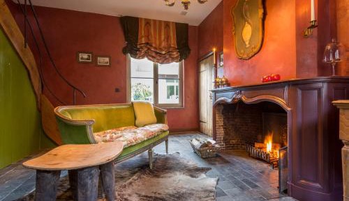 Deluxe Suite with Canal View