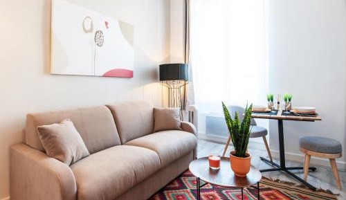 Studio Apartment