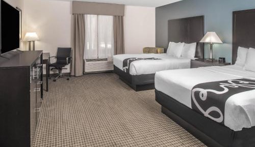 2 Queen Beds, Mobility/Hearing Impaired Accessible Room, Tub w/Grab Bars, Non Smoking