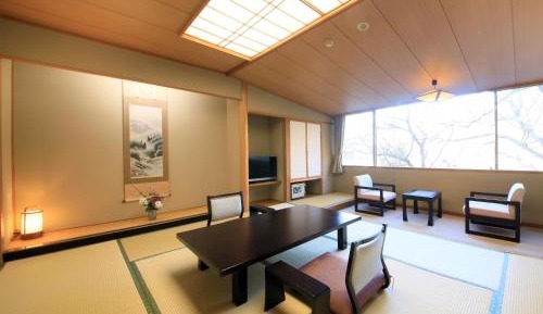 Family Room with Mountain View