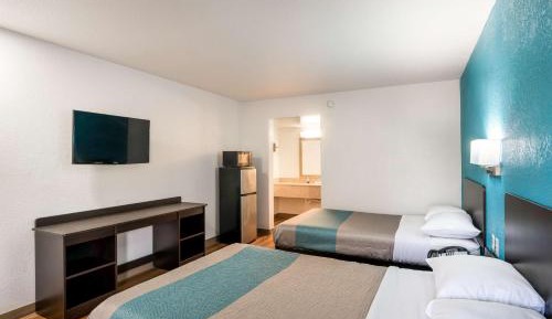 Deluxe Quadruple Room - Non-Smoking