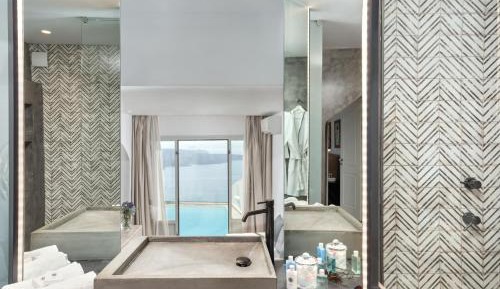 Sunset Suite with Private Pool - Sea and Caldera View