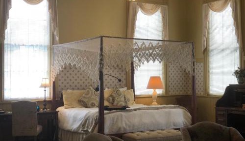 King or Queen Suite