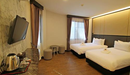 Deluxe Twin Room