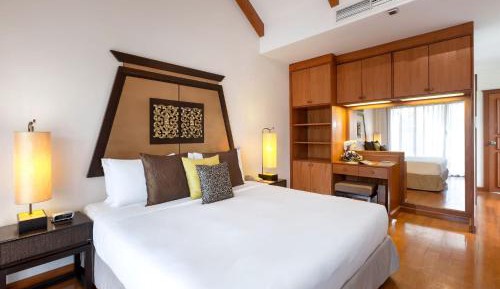 Three Bedroom Pool Villa-Lagoon View