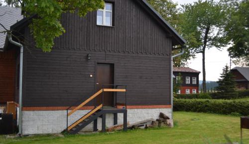 One-Bedroom Apartment (5 Adults)