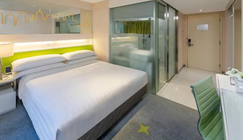 Superior Queen or Twin Room