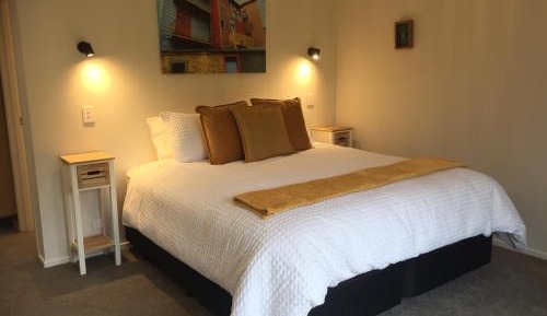 Deluxe Double or Twin Room with Garden View