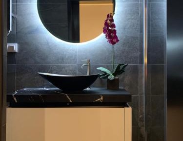 One-Bedroom Apartment with Spa Bath