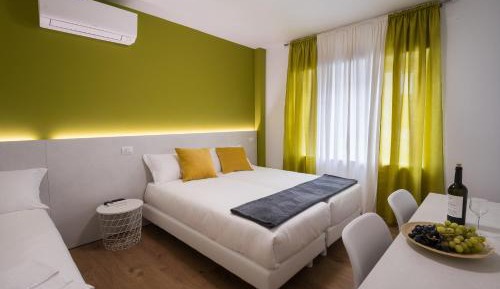 Triple Room with Private Bathroom