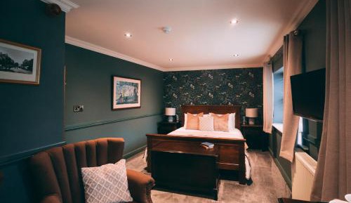 Parsonage View - King Suite