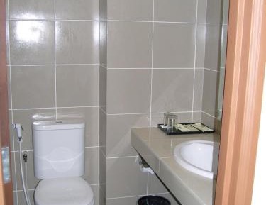 Twin Room with Private Bathroom