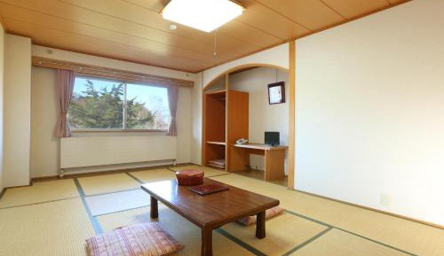 Superior Japanese Style Room with Shared Bathroom - Non-Smoking