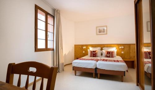Large Double Room