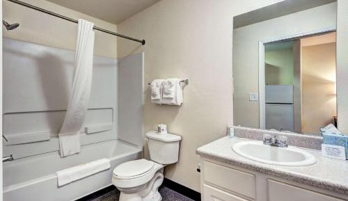 Double Room with Two Double Beds - Non-Smoking