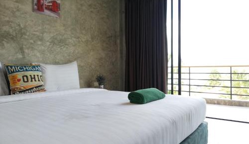 Deluxe King Room