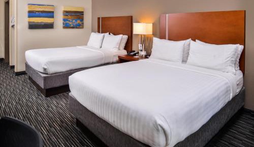 Standard Room with Two Queen Beds