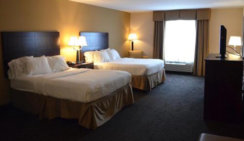 Standard Queen Room with Two Queen Beds