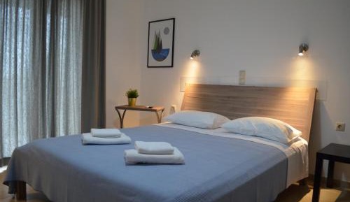 Deluxe Apartment with Balcony and Sea View