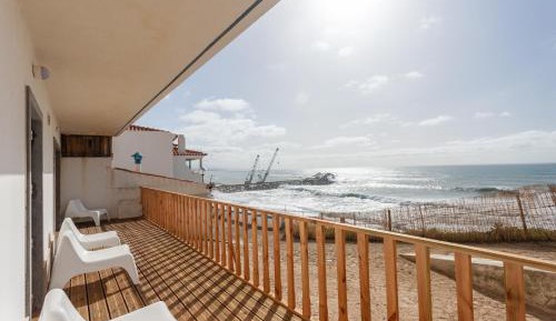 Standard Twin Room with Private bathroom and Sea View