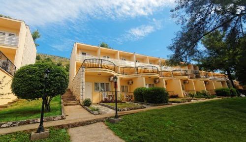 Standard Double Seaside Patio