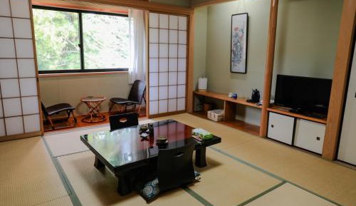 Japanese-Style Room