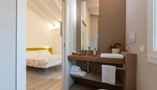 Deluxe Double Room with Garden View