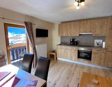 Two-Bedroom Apartment Top 2