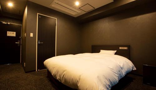 Single Room with Private Bathroom