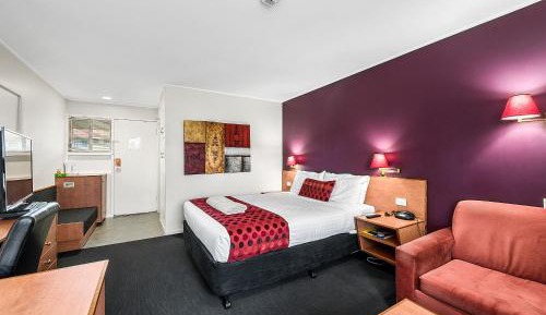 Queen Room