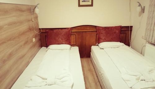 Large Double or Twin Room