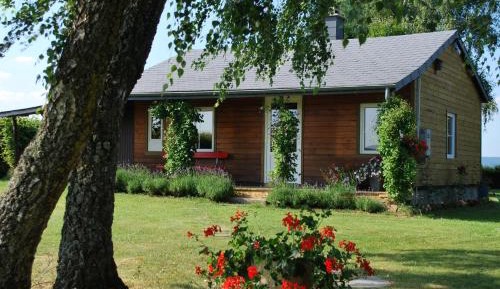 Two-Bedroom House (4 Adults)