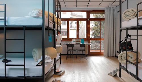 Bed in 6-Bed Mixed Dormitory Room