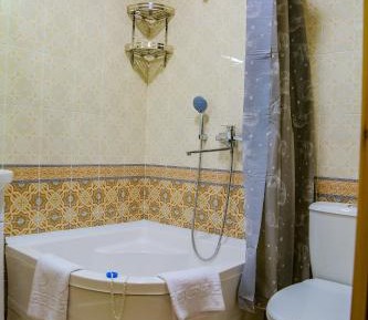 Twin Room with Shower