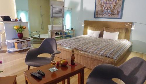 Garden Suite