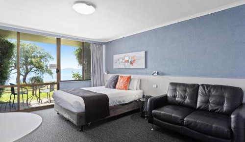 Business Queen Room