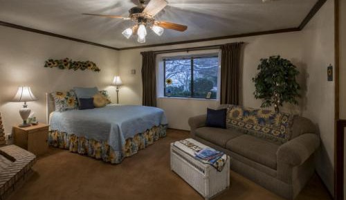 Deluxe Family Suite