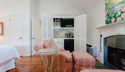 Luxury Cottage King