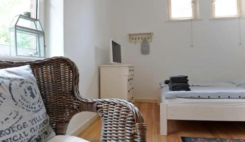 Apartment with Garden View