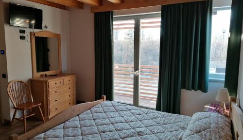 Double Room with Private Bathroom